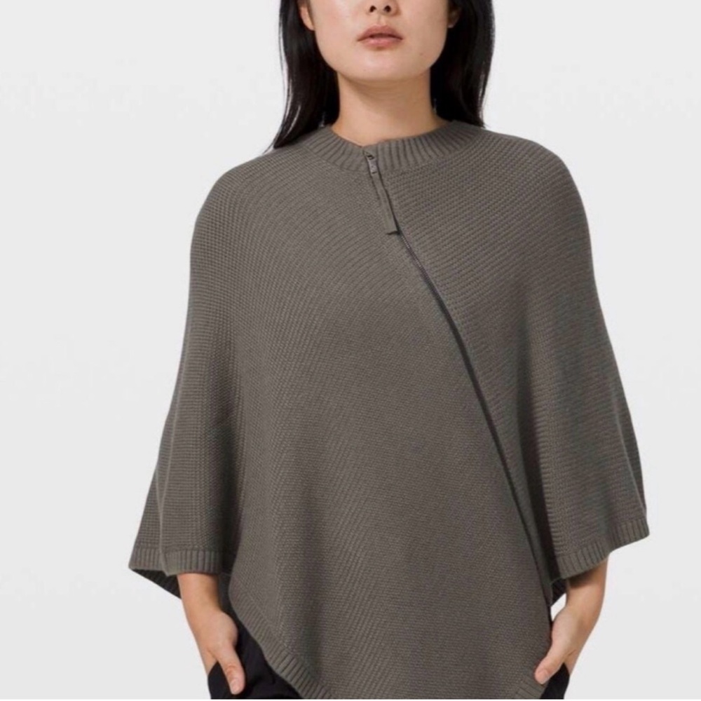 SOLD Lululemon On the Go Grey Sage 2-Way Zip Poncho Sweater Scarf - One Size